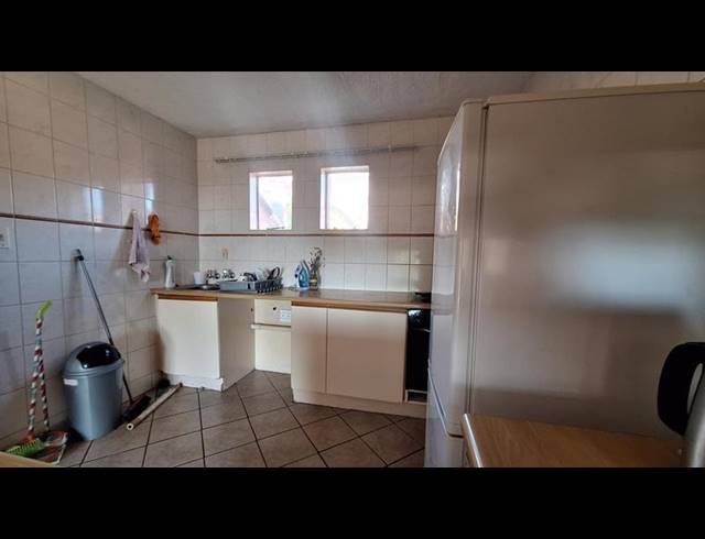 2 BEDROOM APARTMENT FOR SALE IN MORELETAPARK